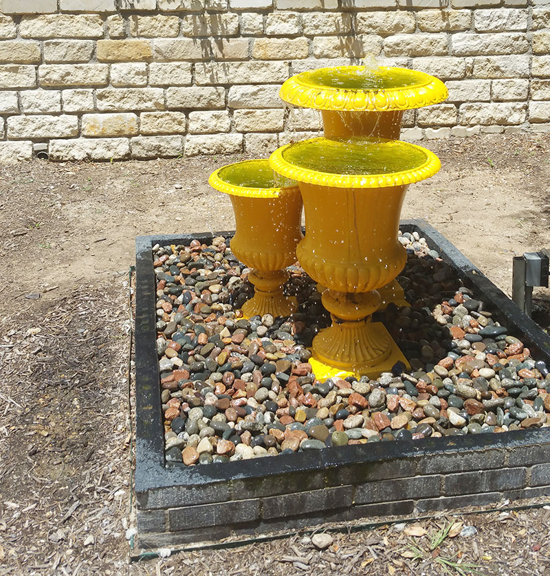 Yellow Fountain at iLume Park