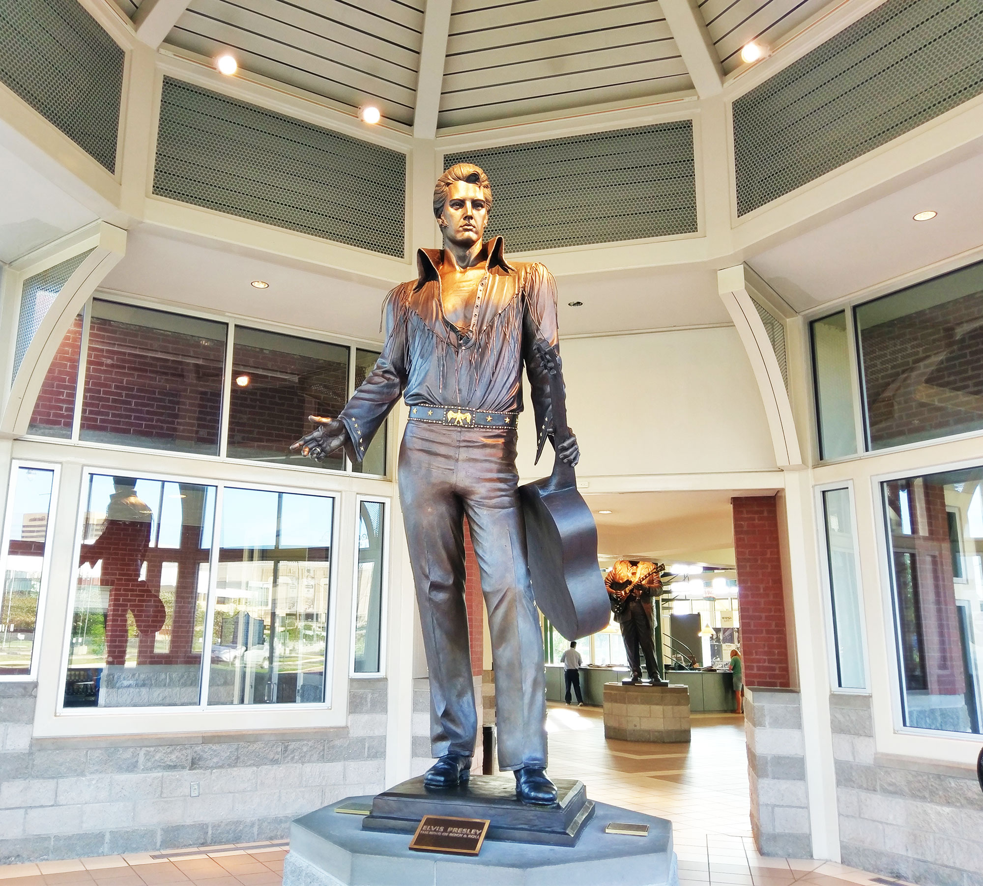 An Elvis Presley statue at the Memphis visitor's center.